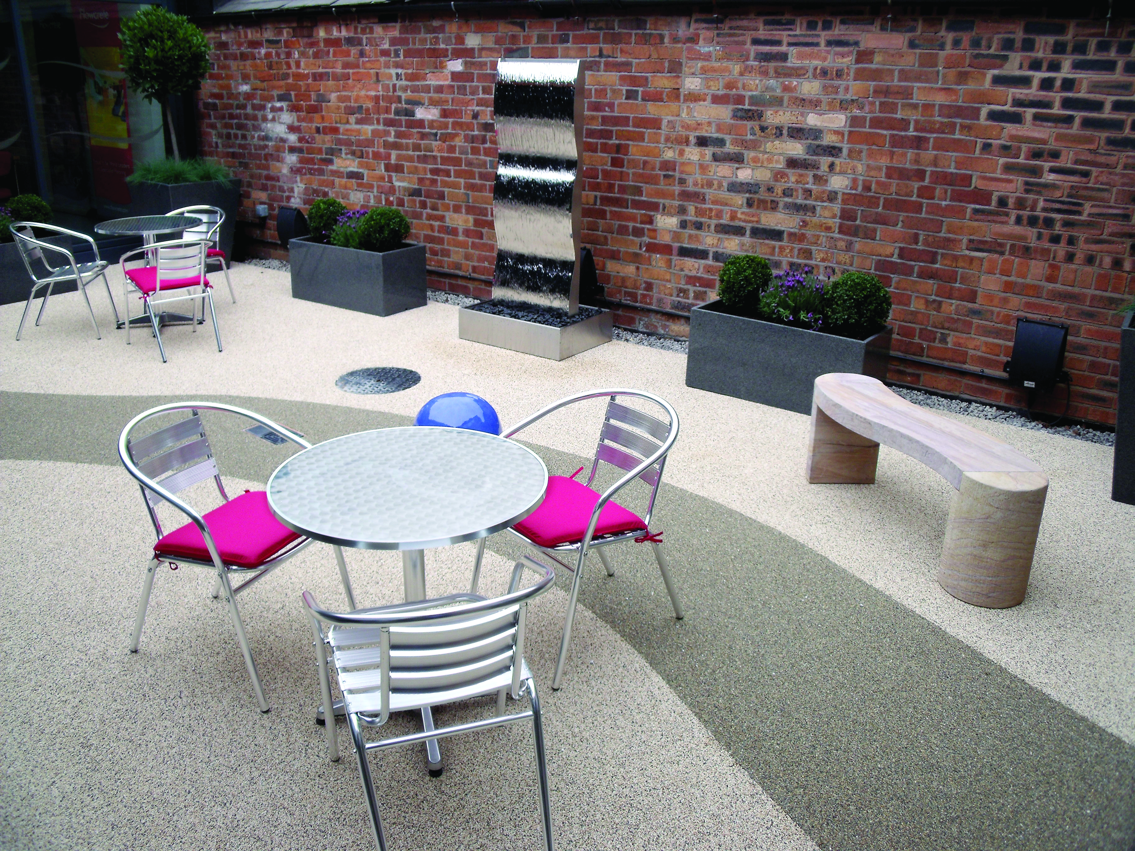 How to Choose the Right Flooring for Your Outdoor Space